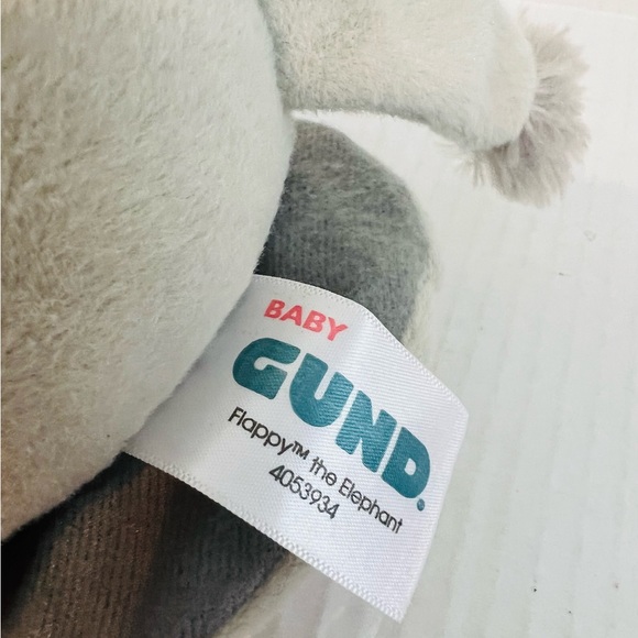 Gund Floppy The Elephant Talking And Singing Peek A Boo Plush Toy - Picture 10 of 10